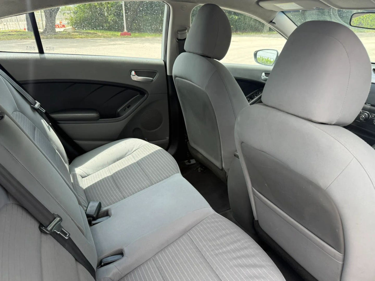 2017 KIA FORTE LX SEDAN 4D - 3KPFK4A7XHE090722 photo 12