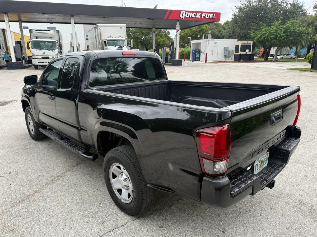 2017 TOYOTA TACOMA ACCESS CAB SR PICKUP 4D 6 FT - 5TFRX5GN2HX083256 photo 4