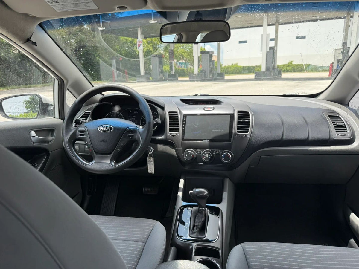 2017 KIA FORTE LX SEDAN 4D - 3KPFK4A7XHE090722 photo 13