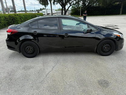 2017 KIA FORTE LX SEDAN 4D - 3KPFK4A76HE013085 photo 8