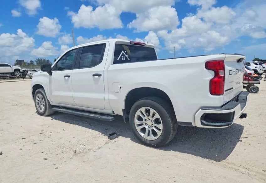 2024 Chevrolet Silverado 1500 Custom - 1GCPABEK1RZ327372 photo 3