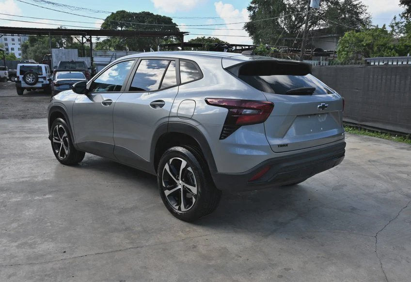 2025 Chevrolet Trax RS - KL77LGEP7SC194996 photo 3
