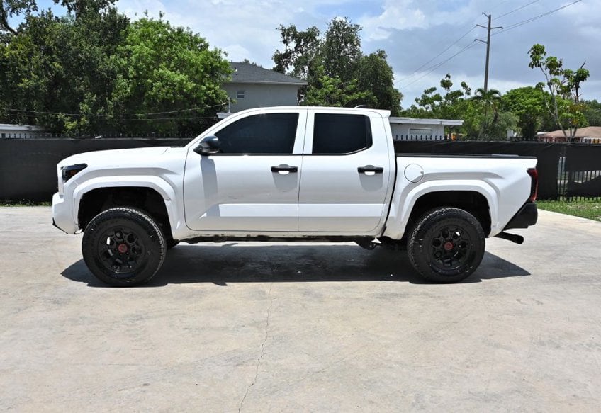 2024 Toyota Tacoma SR Pickup 4D 5 ft - 3TYKD5HN3RT006920 photo 6