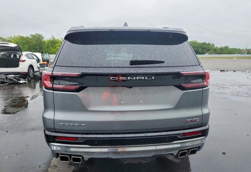 2024 GMC Acadia Denali - 1GKENLKS6RJ182550 photo 6