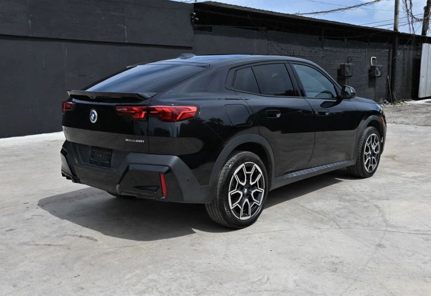 2025 BMW X2 xDrive28i - WBX63GM05S5035159 photo 3