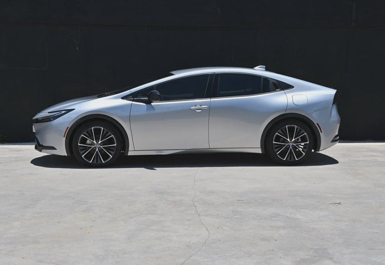 2024 Toyota Prius XLE - JTDACAAU7R3037593 photo 19