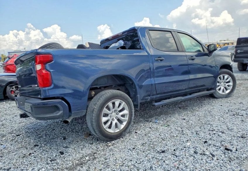 2021 Chevrolet Silverado 1500 Custom - 1GCPWBEK8MZ407620 photo 3
