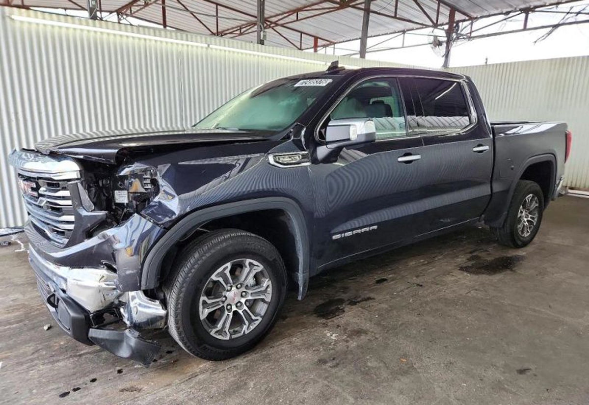 2026 GMC Sierra 1500 SLT Pickup 4D 5 3/4 ft - 1GTPHDED3TZ205905 photo 13