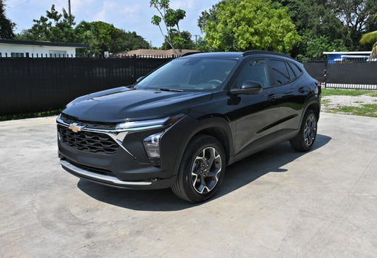 2025 Chevrolet Trax LT - KL77LHEP3SC109836 photo 1