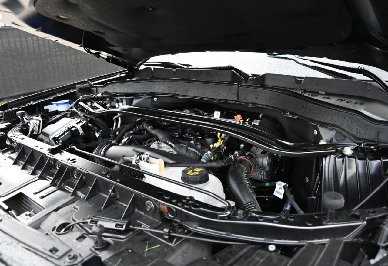 2025 Ford Explorer ST-Line - 1FMUK8KH5SGB37860 photo 37