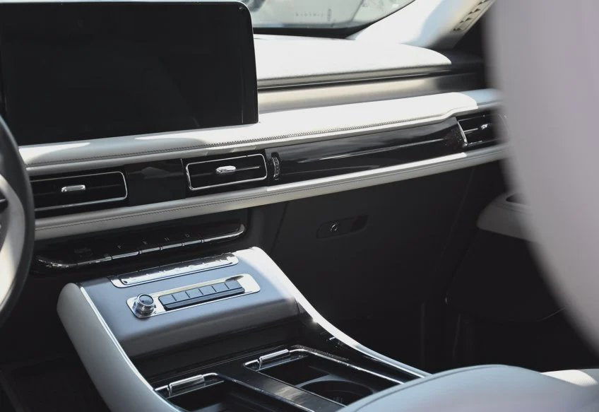 2025 Lincoln Aviator Premiere - 5LM5J6WC2SGL15957 photo 12