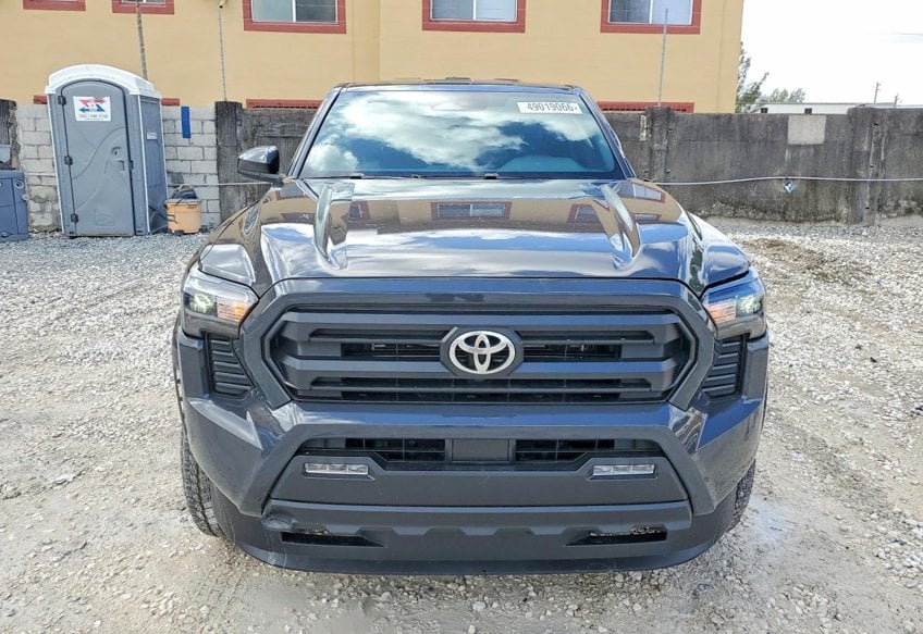 2026 Toyota Tacoma SR5 - 3TMKB5FN2TM059880 photo 5