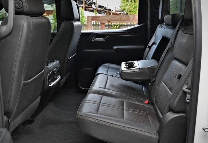 2023 Chevrolet Silverado 1500 High Country - 1GCUDJE87PZ278894 photo 15