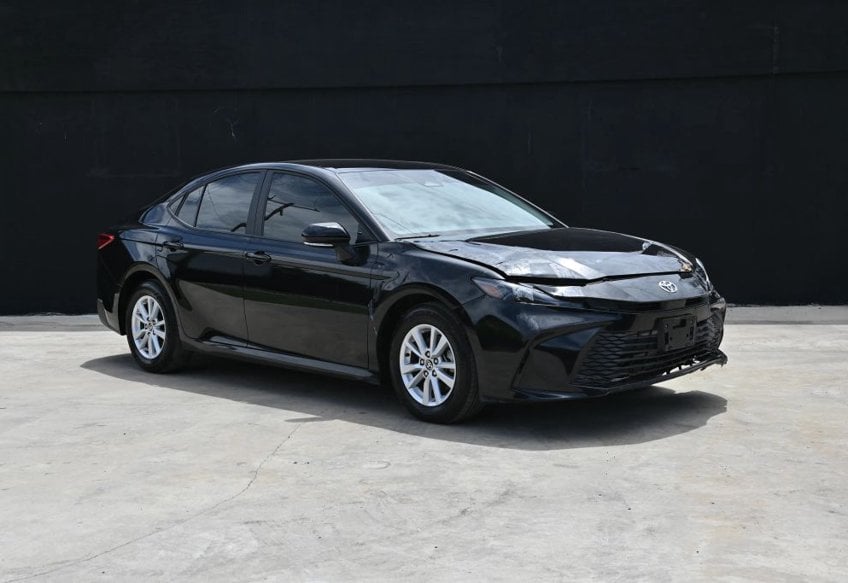 2025 Toyota Camry LE - 4T1DAACK9SU147037 photo 1
