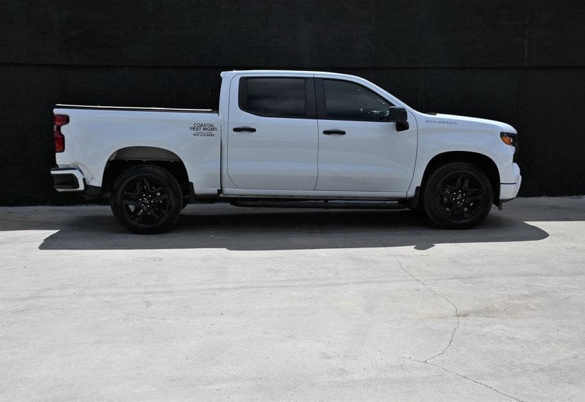 2023 Chevrolet Silverado 1500 Custom - 3GCPABEK0PG153243 photo 5