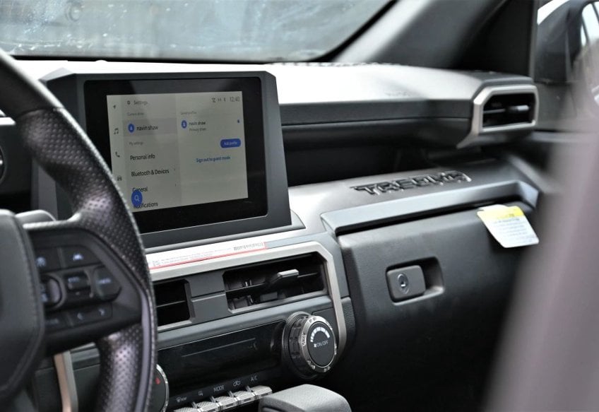 2025 Toyota Tacoma SR5 - 3TYKB5FN6ST028683 photo 10