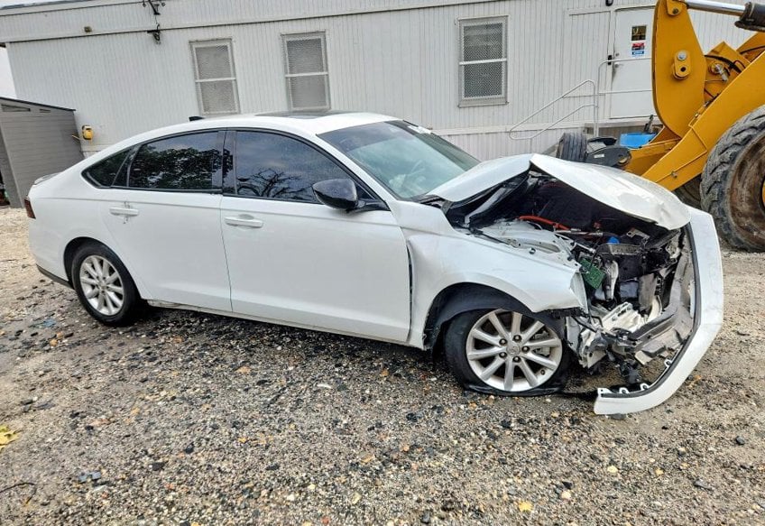 2024 Honda Accord Hybrid Sport-L - 1HGCY2F75RA062105 photo 4
