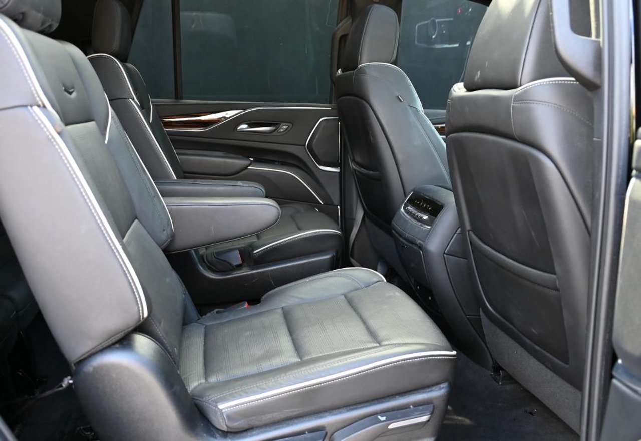 2023 Cadillac Escalade Premium Luxury - 1GYS3BKL2PR472221 photo 42