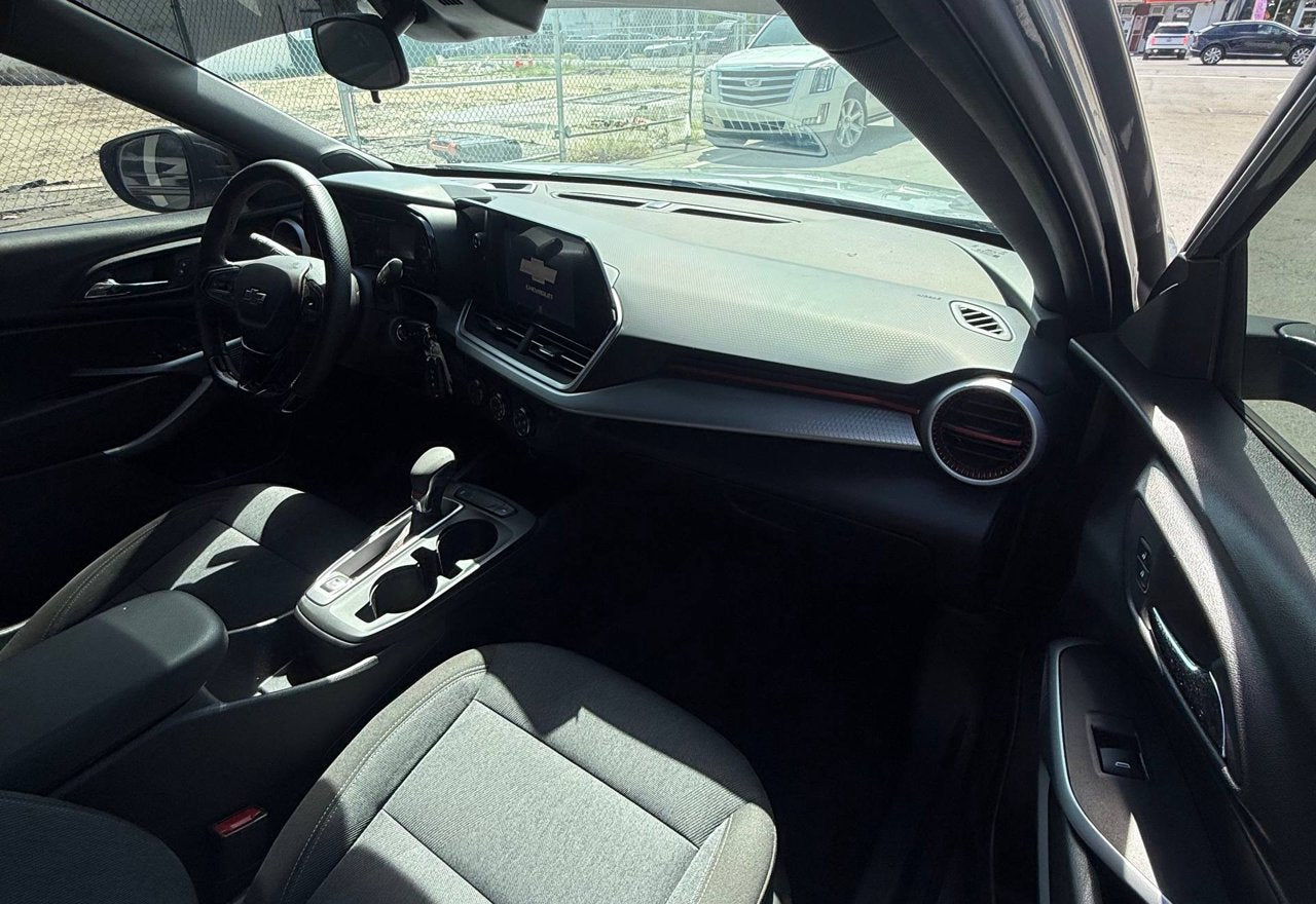 2024 Chevrolet Trax RS - KL77LGE25RC184790 photo 25