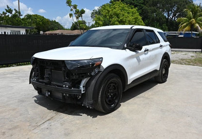 2025 Ford Explorer Hybrid Police Interceptor Utility - 1FM5K8AW1SGA87804 photo 1