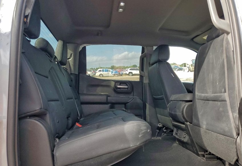 2024 Chevrolet Silverado 1500 Custom - 1GCPABEK4RZ322912 photo 11