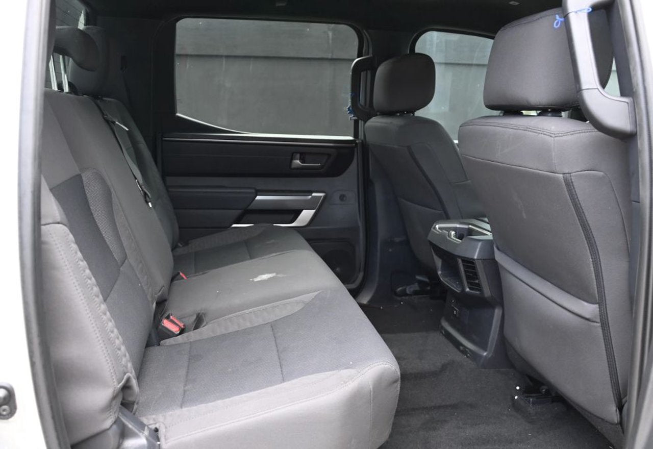 2025 Toyota Tundra SR5 - 5TFLA5AB5SX045131 photo 32