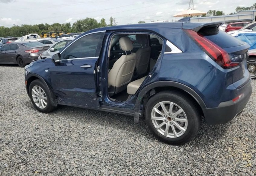 2021 Cadillac XT4 Luxury - 1GYAZAR49MF069207 photo 4