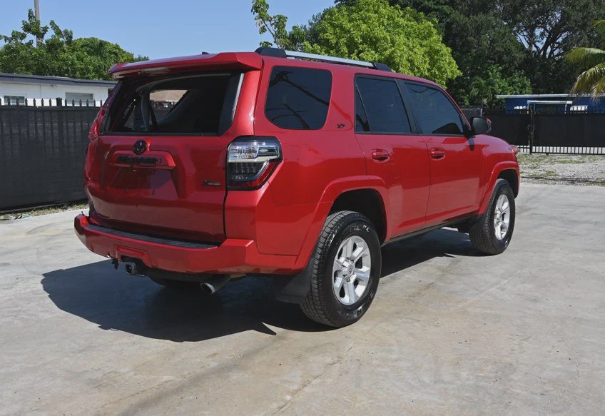 2022 Toyota 4Runner SR5 Sport Utility 4D - JTEMU5JR0N6050140 photo 3