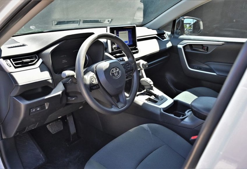 2024 Toyota RAV4 LE - 2T3H1RFV2RW316113 photo 15