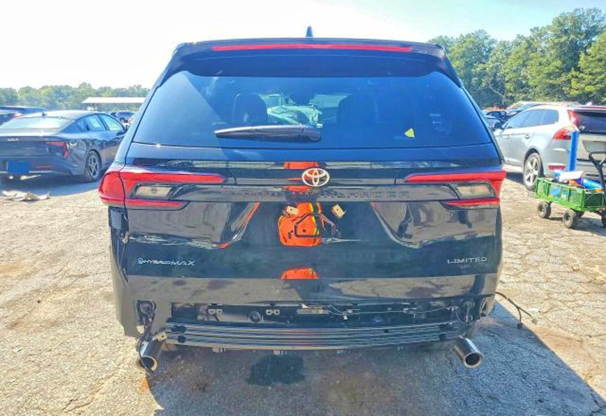 2026 Toyota Grand Highlander Hybrid MAX Limited - 5TDADAB52TS048012 photo 17