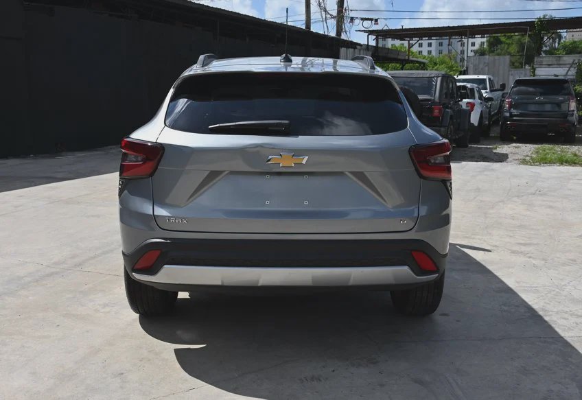2026 Chevrolet Trax LT - KL77LHEPXTC146044 photo 6