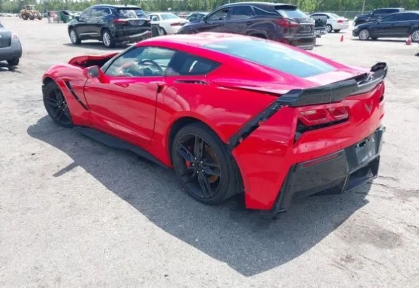 2016 Chevrolet Corvette Stingray Z51 - 1G1YM2D70G5121045 photo 3