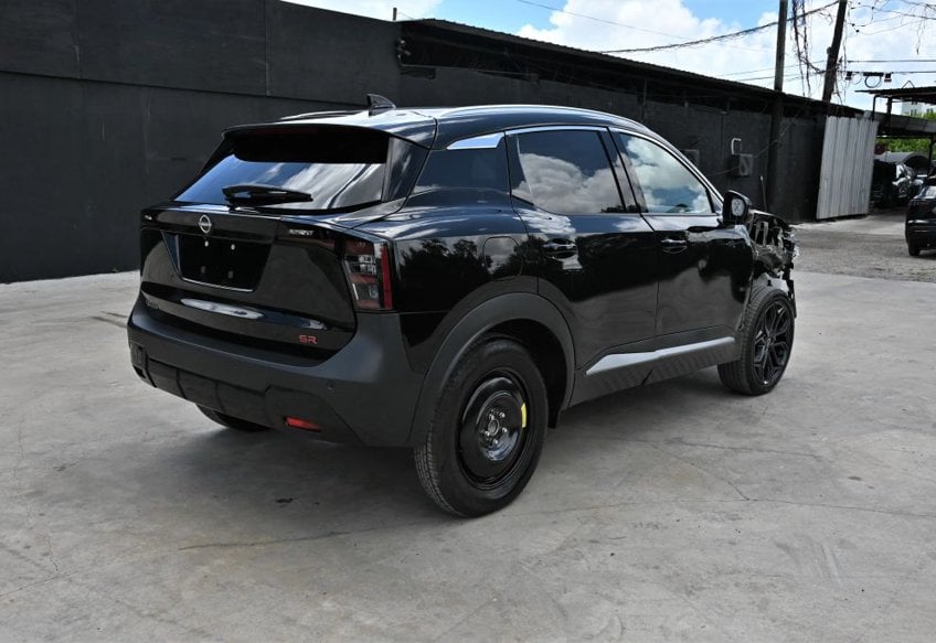 2026 Nissan Kicks SR - 3N8AP6DA2TL382257 photo 4