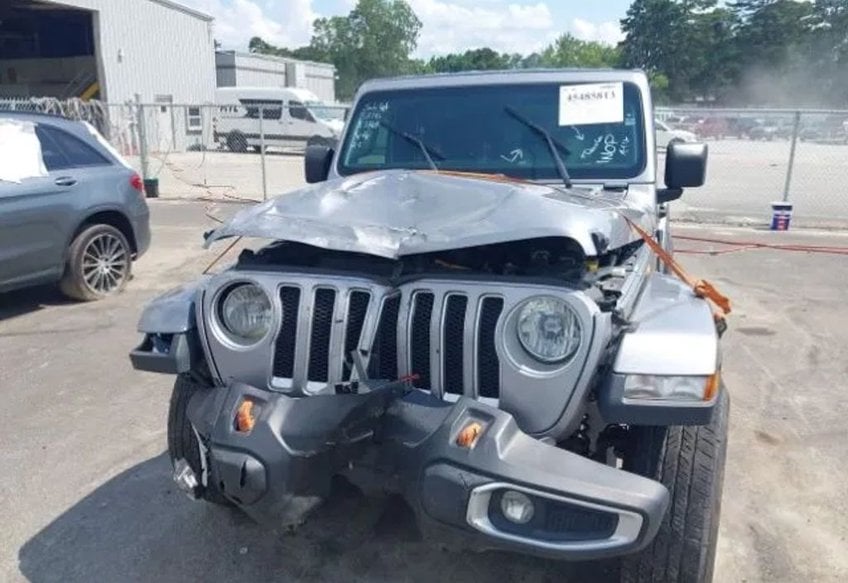 2019 Jeep Wrangler Unlimited Sahara - 1C4HJXEN7KW564466 photo 8