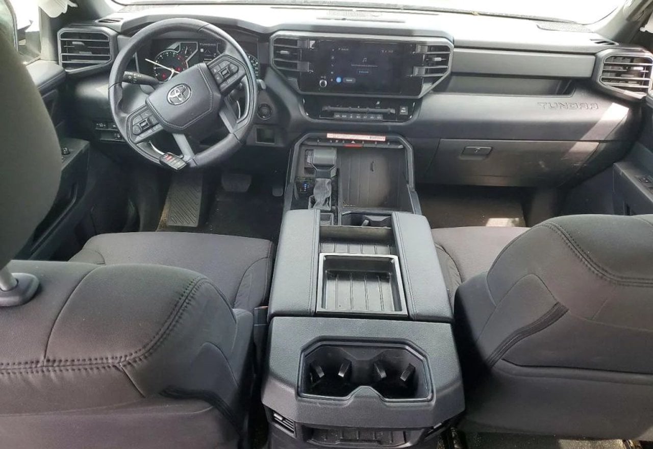2025 Toyota Tundra SR - 5TFKB5DB8SX327106 photo 19