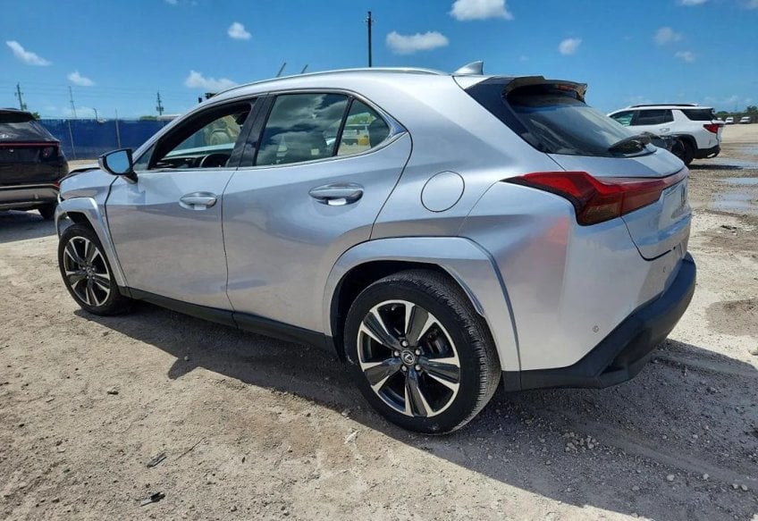 2023 Lexus UX 250h Premium - JTHP6JBHXP2152371 photo 4