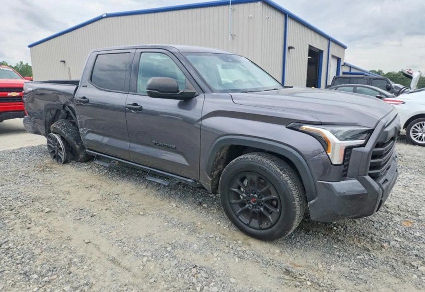 2022 Toyota Tundra SR5 - 5TFLA5AB4NX019379 photo 2