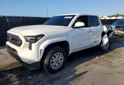 2025 Toyota Tacoma SR5 - 3TYKB5FN6ST028683 photo 2