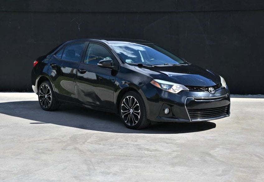 2015 Toyota Corolla S Sedan 4D - 2T1BURHE2FC407821 photo 14