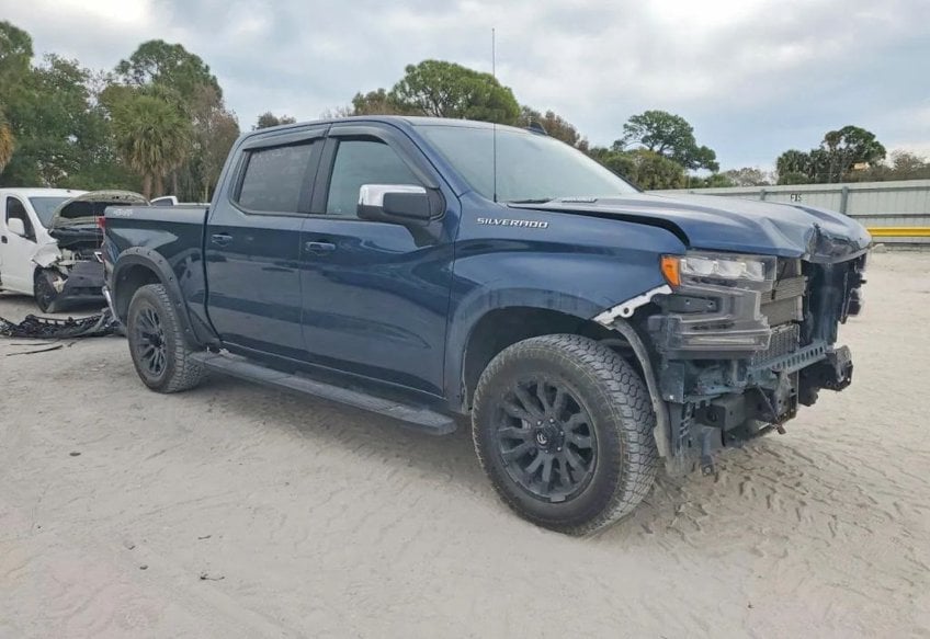 2021 Chevrolet Silverado 1500 LT - 3GCUYDET7MG351199 photo 2