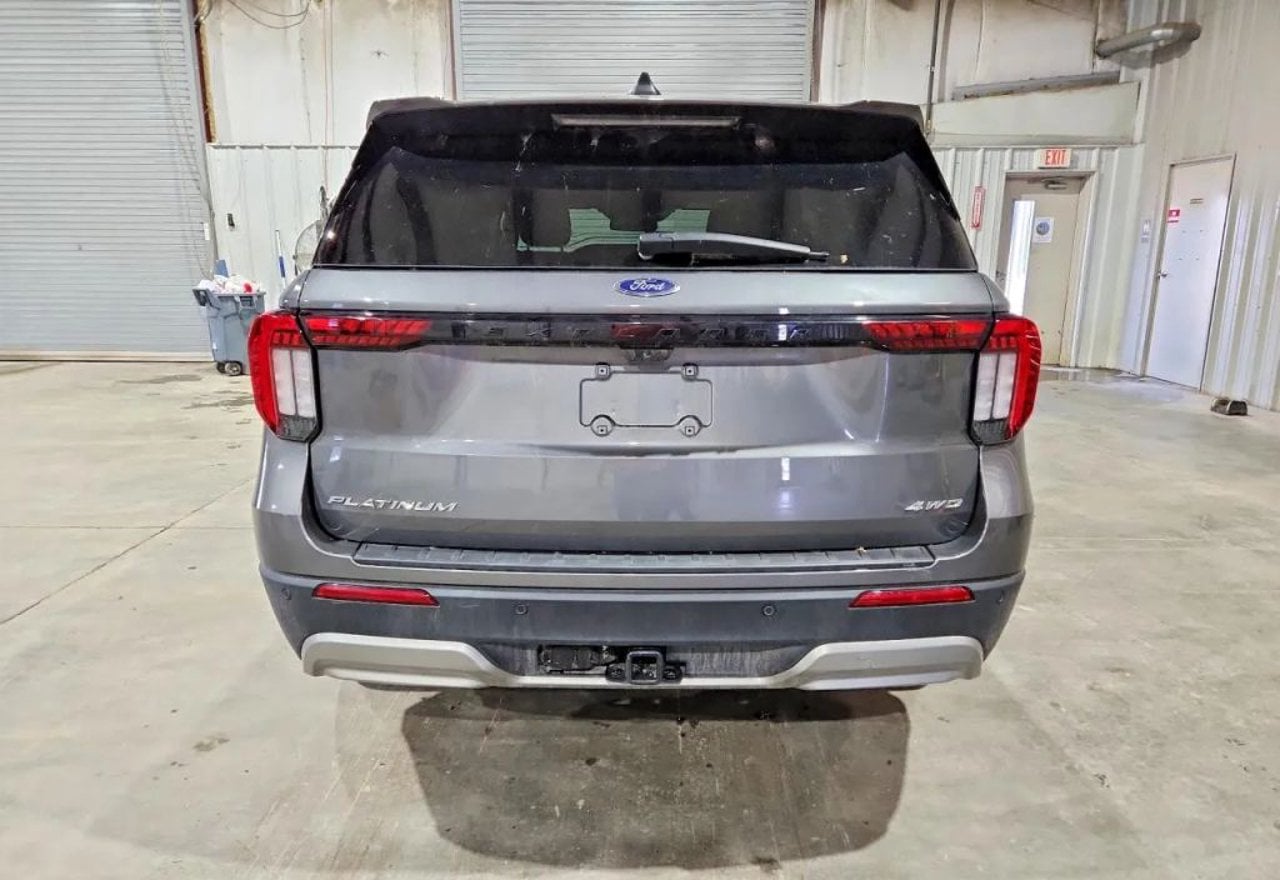 2025 Ford Explorer Platinum - 1FMUK8HH4SGB66807 photo 17