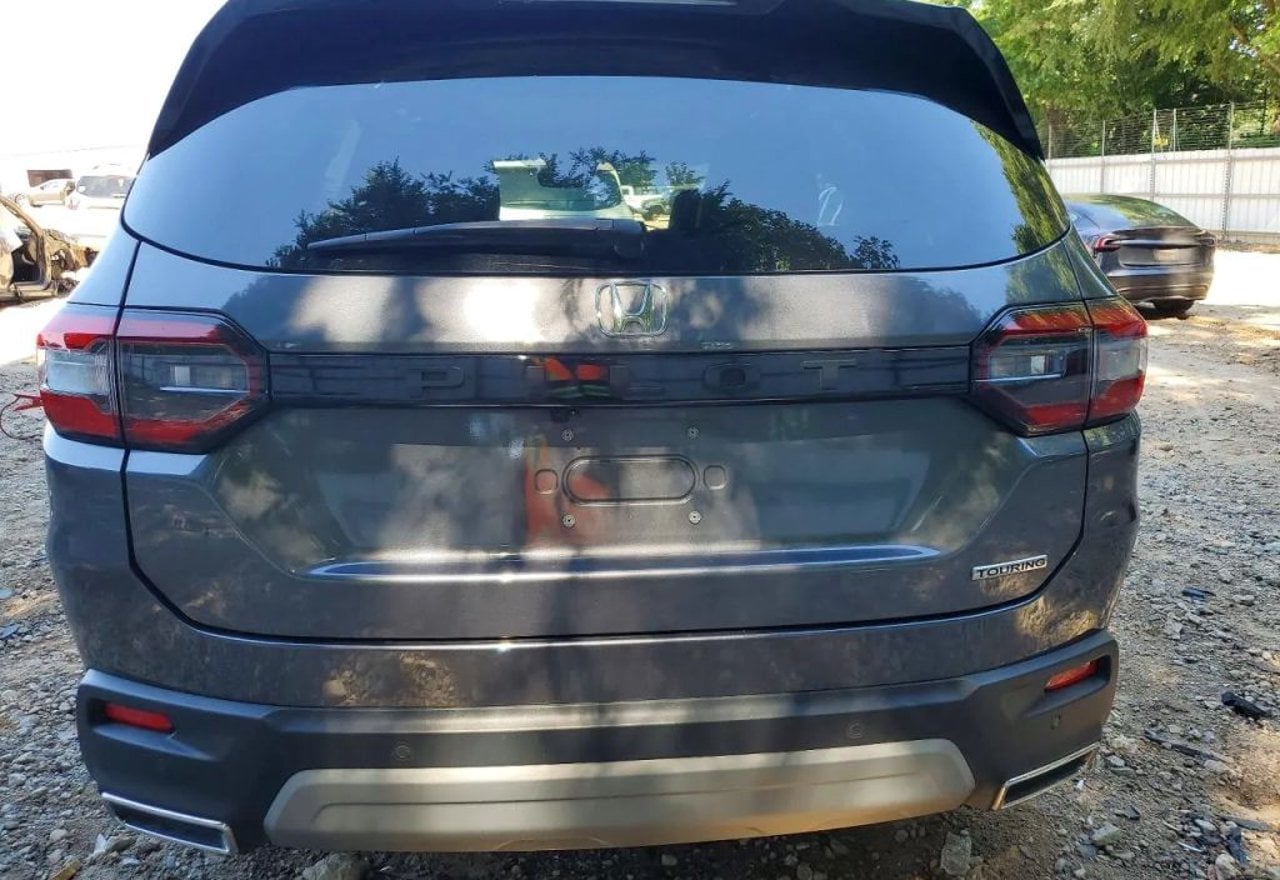 2025 Honda Pilot Touring - 5FNYG2H76SB016980 photo 17