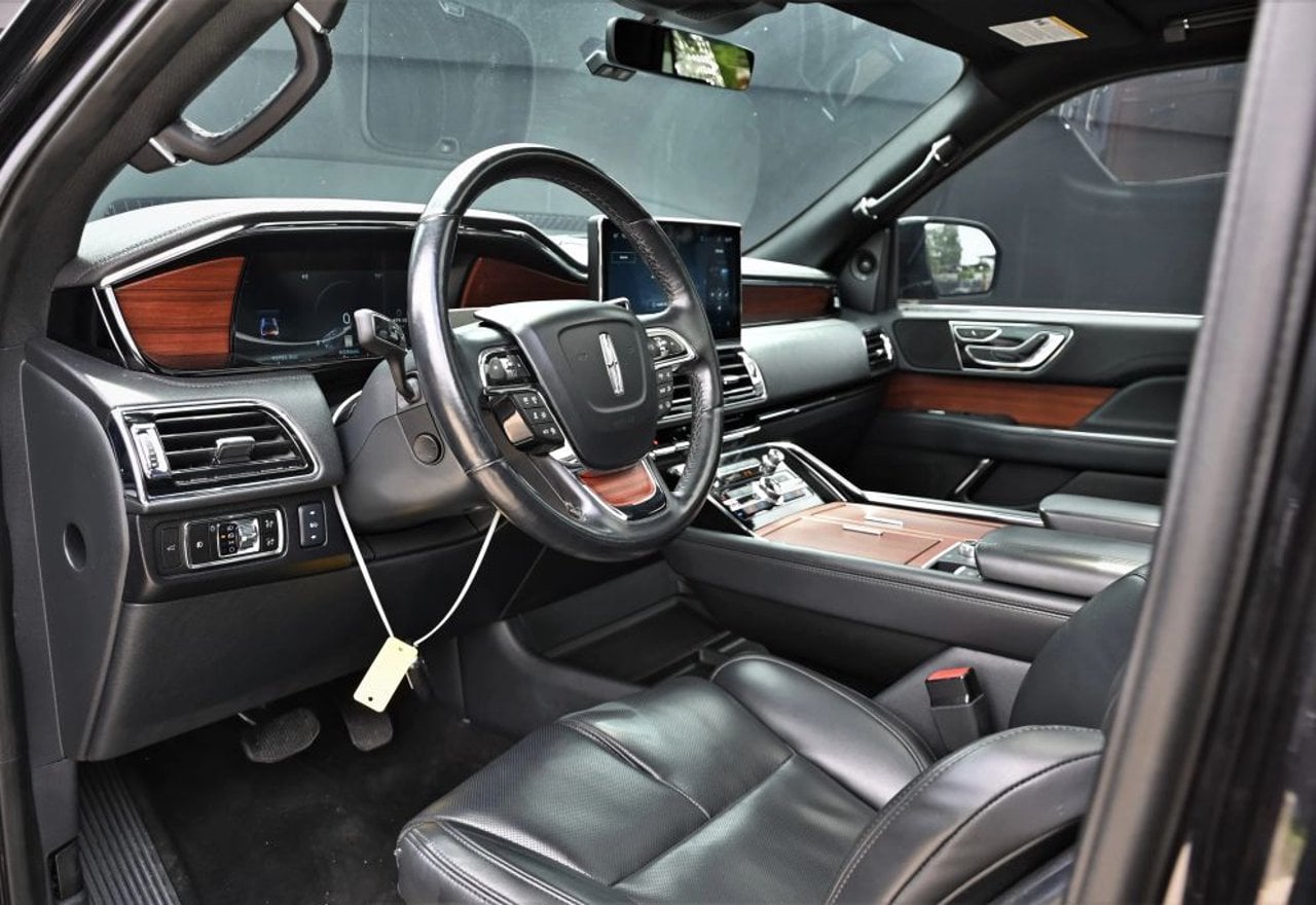 2024 Lincoln Navigator L Premiere - 5LMJJ3NG1REL04360 photo 40