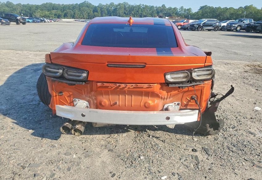 2022 Chevrolet Camaro LT1 - 1G1FE1R71N0131276 photo 6