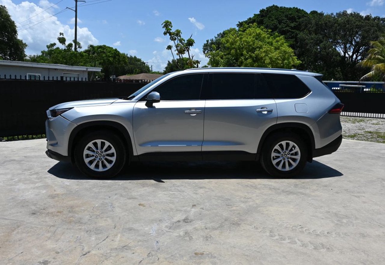 2025 Toyota Grand Highlander Hybrid XLE - 5TDABAA52SS002346 photo 23