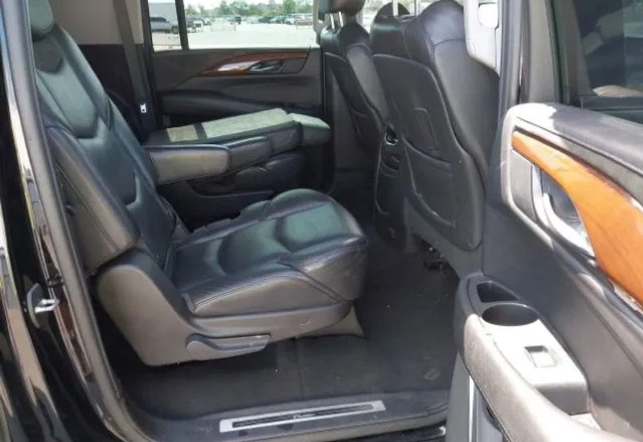 2019 Cadillac Escalade ESV Premium Luxury - 1GYS4JKJ3KR197697 photo 22
