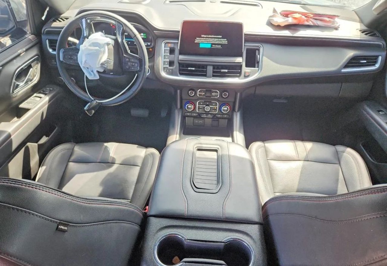 2023 Chevrolet Suburban RST - 1GNSCEKD4PR343579 photo 20
