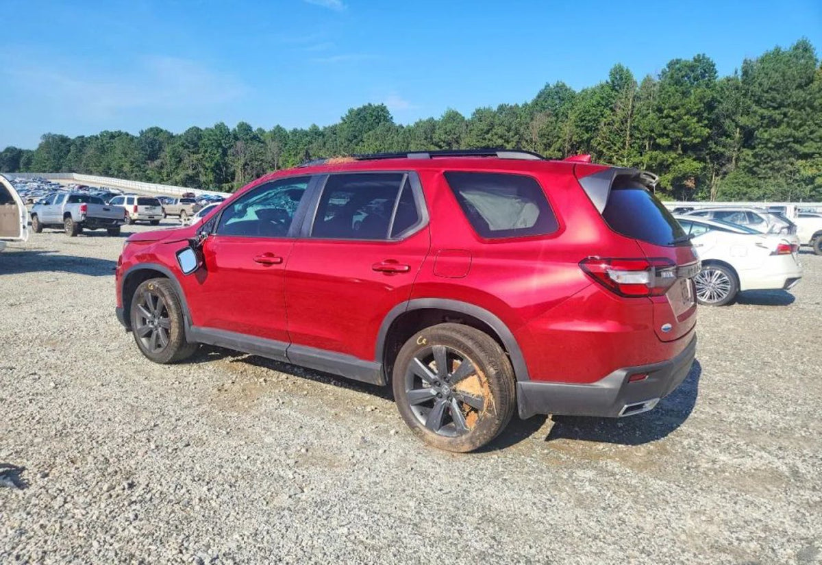 2025 Honda Pilot Sport - 5FNYG2H37SB037222 photo 12