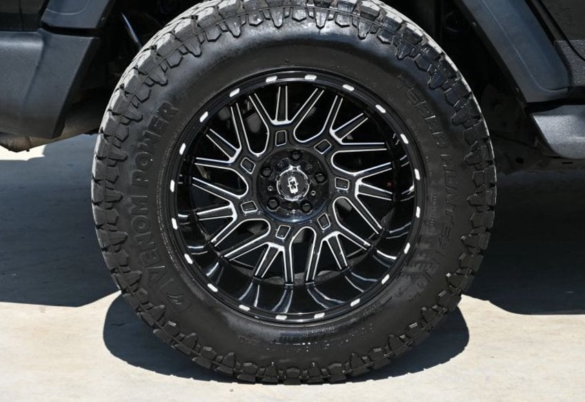 2020 Jeep Wrangler Unlimited Freedom Sport Utility 4D - 1C4HJXDG8LW250300 photo 36