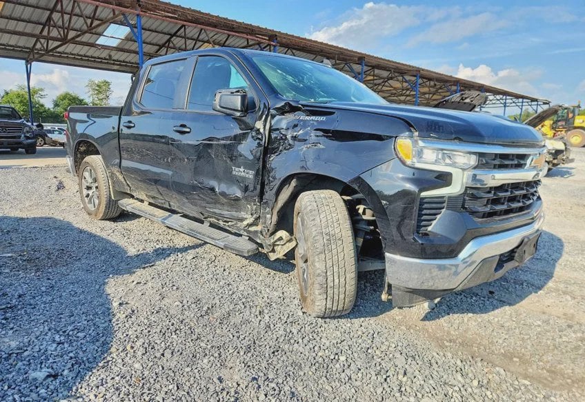 2024 Chevrolet Silverado 1500 LT - 1GCPACED0RZ144343 photo 4